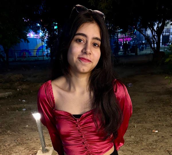 Darshika Meharchandani